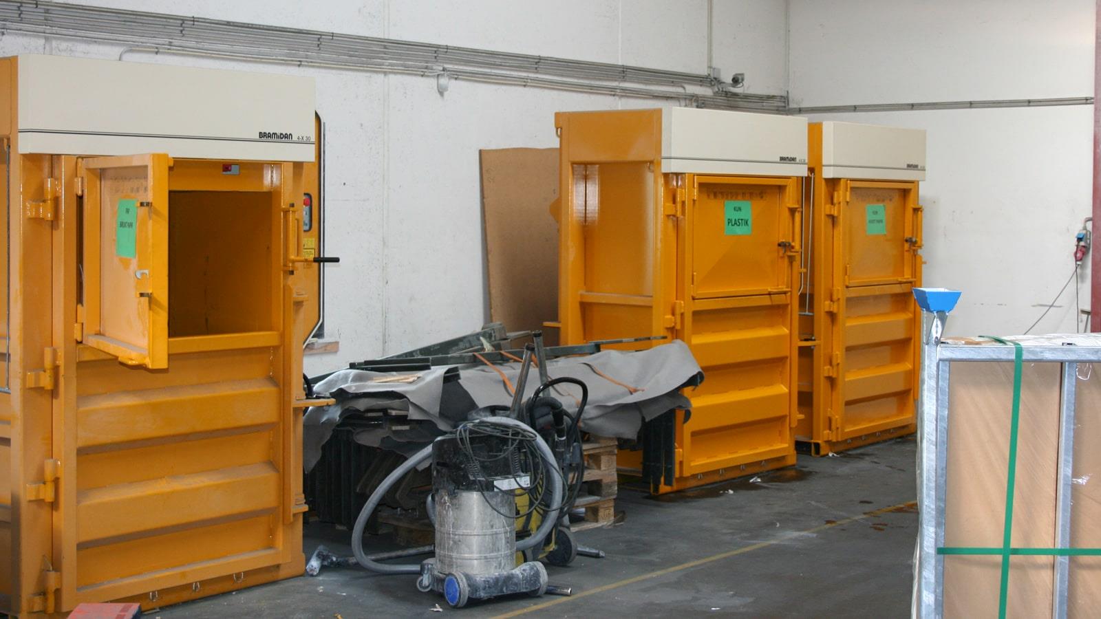 Trois presses Bramidan installées dans l’entrepôt du groupe Sunarc